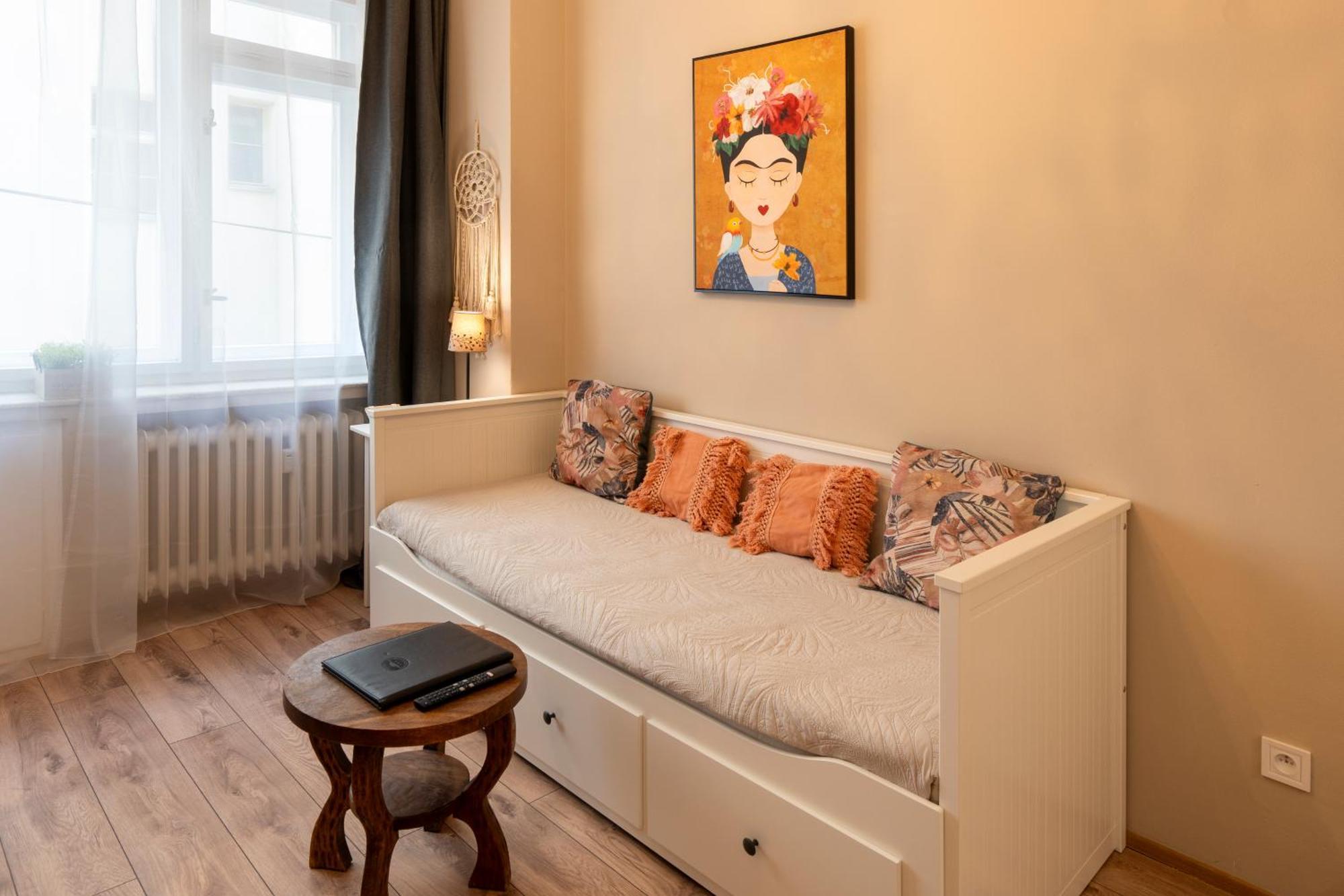 Studio Apartment - Tower Petrin Прага Екстериор снимка