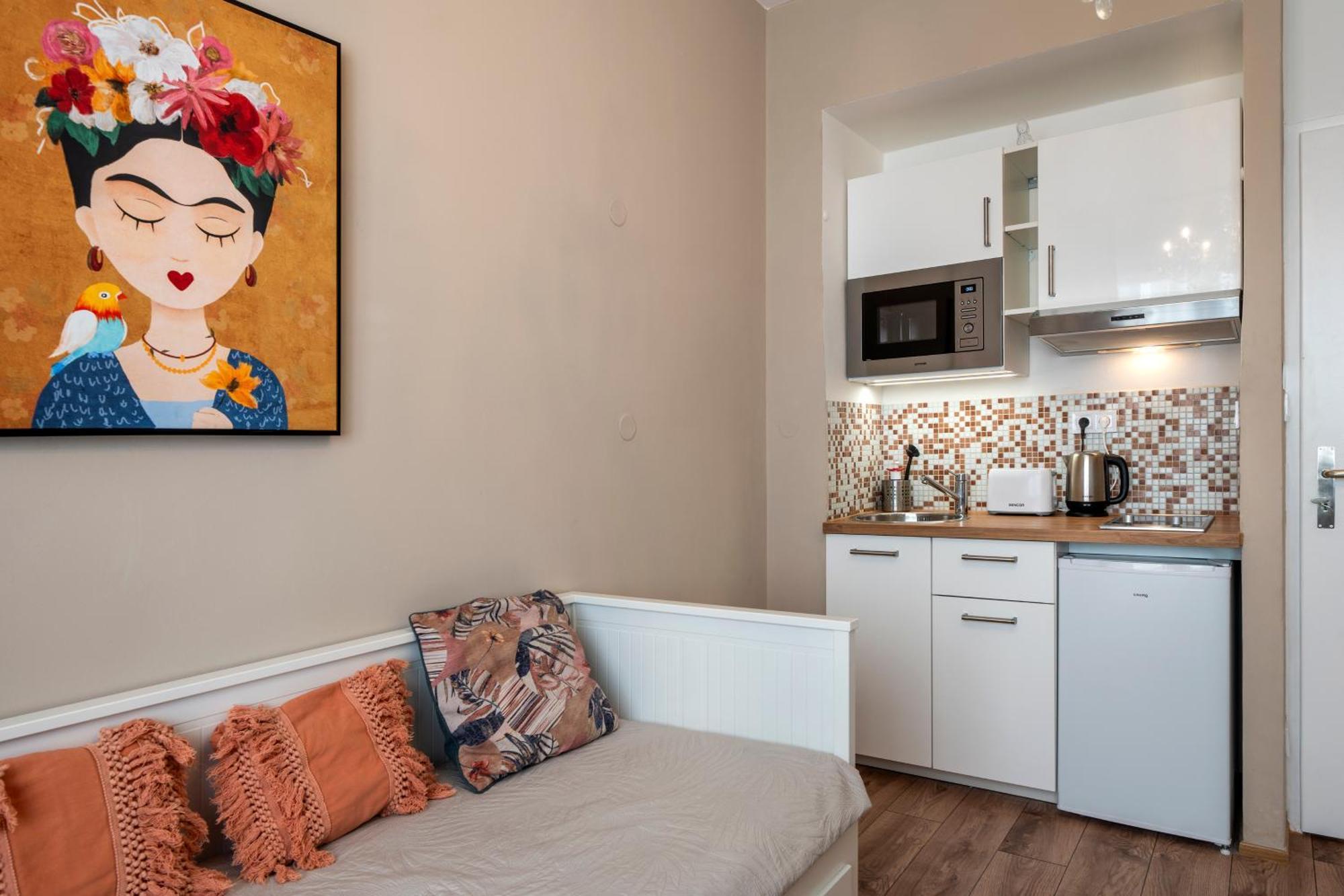 Studio Apartment - Tower Petrin Прага Екстериор снимка